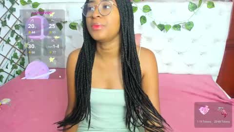 Naomi Andrea Daviss online show from November 8, 2025, 11:32 am