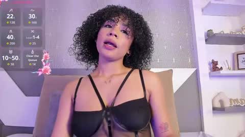Snapshot of andreaa_clark chatting on May 5, 2026, 12:07 am Andrea online show from May 5, 2026, 12:07 am