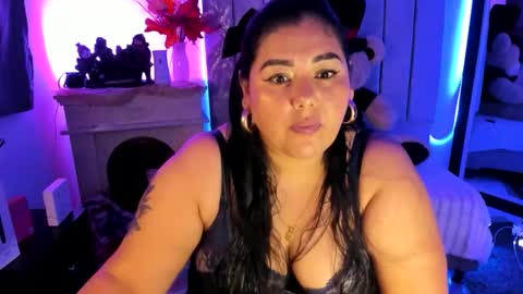 andreaakinky online show from December 2, 2025, 8:19 am