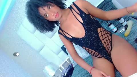 andreayano online show from September 16, 2025, 6:03 am