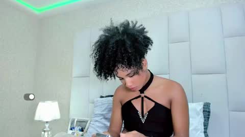 andreayano online show from October 1, 2025, 5:02 am