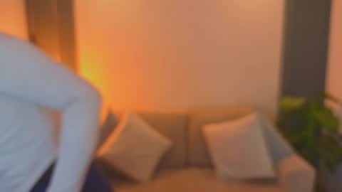 Andre Castaneda online show from April 16, 2026, 11:55 am