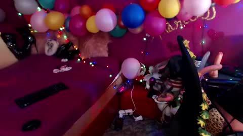 andreeajj online show from March 3, 2025, 9:05 pm