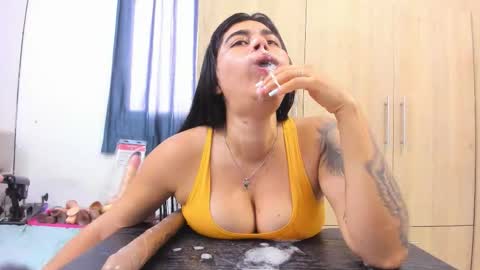 Snapshot of andreitatruji chatting on November 22, 2025, 6:40 pm yudith online show from November 22, 2025, 6:40 pm