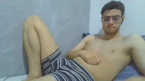 andres129494 online show from December 18, 2025, 2:28 am