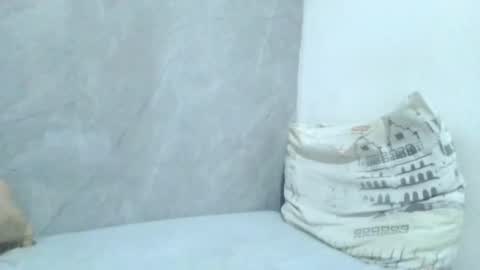 andres129494 online show from May 9, 2026, 2:39 am