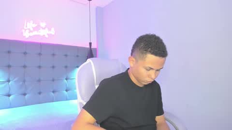 Snapshot of andres1_8 chatting on November 21, 2025, 3:16 am IM ANDRES online show from November 21, 2025, 3:16 am