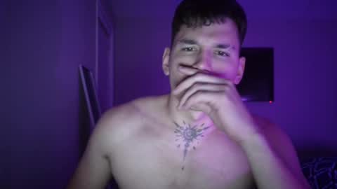 andres817542 online show from December 29, 2024, 8:00 am