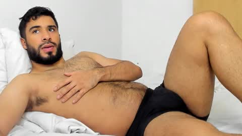 Snapshot of andres_cortes5 chatting on February 15, 2026, 5:15 am ANDRES CORTES online show from February 15, 2026, 5:15 am