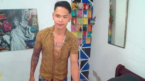 andres_santos777 online show from May 9, 2026, 5:51 pm