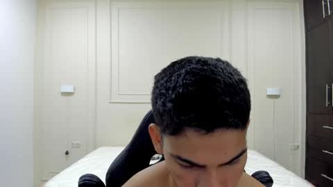 Snapshot of andres_stud chatting on May 27, 2026, 4:20 am andres_stud online show from May 27, 2026, 4:20 am