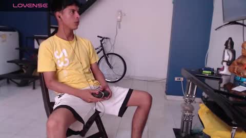 Snapshot of andressdean chatting on January 19, 2025, 9:34 pm Andres Dean online show from January 19, 2025, 9:34 pm