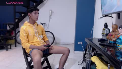 Snapshot of andressdean chatting on January 26, 2025, 2:35 am Andres Dean online show from January 26, 2025, 2:35 am