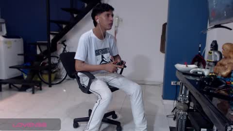 Snapshot of andressdean chatting on September 27, 2025, 4:50 am Andres Dean online show from September 27, 2025, 4:50 am