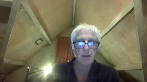 Andrew online show from April 18, 2026, 11:27 pm