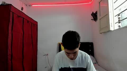 andrew_2811 online show from March 14, 2026, 7:08 pm