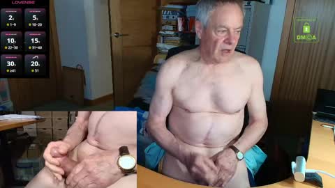 Snapshot of andrew_9999 chatting on April 14, 2026, 1:22 am Andrew online show from April 14, 2026, 1:22 am