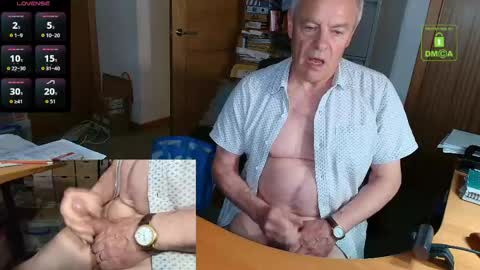 Snapshot of andrew_9999 chatting on May 7, 2026, 11:21 pm Andrew online show from May 7, 2026, 11:21 pm