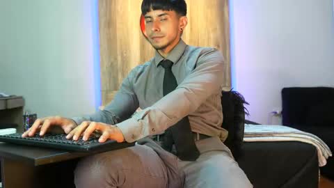 Andrew online show from March 12, 2025, 2:52 am