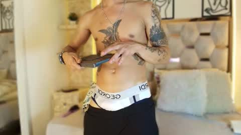 Snapshot of andrew_haalls chatting on November 26, 2025, 11:50 pm andrew_haalls online show from November 26, 2025, 11:50 pm