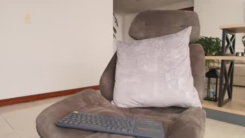 ANDREW WEST online show from March 6, 2026, 2:13 pm