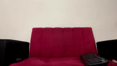 Snapshot of andrewcooper1 chatting on November 15, 2025, 4:32 am andrew online show from November 15, 2025, 4:32 am