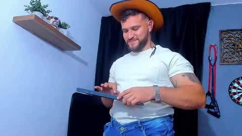 Snapshot of andrewdiaz_ chatting on April 22, 2026, 6:38 am Andrew Diaz online show from April 22, 2026, 6:38 am