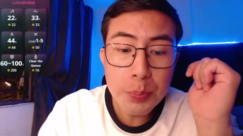 Snapshot of andrewmhilton_ chatting on July 14, 2026, 5:45 am andrewmhilton_ online show from July 14, 2026, 5:45 am