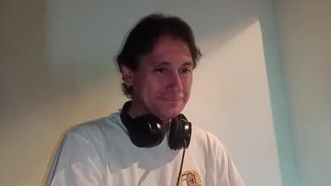 Andres online show from December 16, 2024, 2:04 am