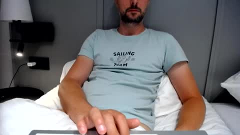 andreyandrey80 online show from June 29, 2026, 8:09 pm