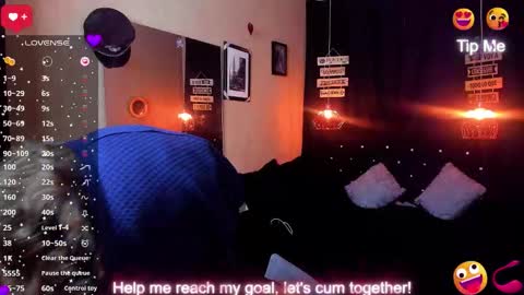      online show from November 25, 2025, 8:09 pm