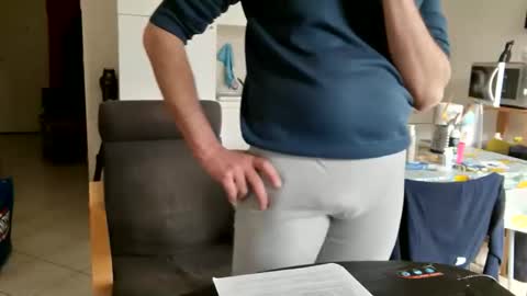 Snapshot of androx77 chatting on March 3, 2026, 9:15 am androx77 online show from March 3, 2026, 9:15 am