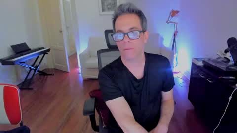 Snapshot of andy0pandi chatting on December 7, 2024, 10:56 am Andrew online show from December 7, 2024, 10:56 am