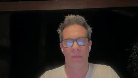 Snapshot of andy0pandi chatting on January 22, 2025, 7:14 am Andrew online show from January 22, 2025, 7:14 am