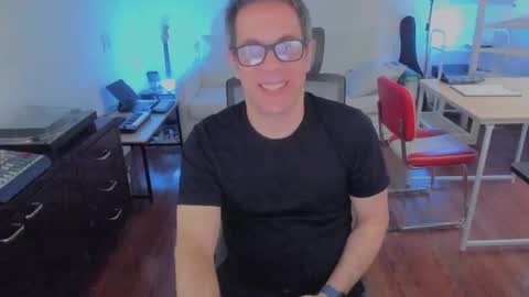 Snapshot of andy0pandi chatting on September 16, 2025, 5:14 pm Andrew online show from September 16, 2025, 5:14 pm