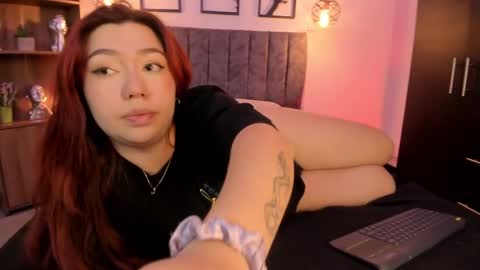 andy_and_emma online show from February 20, 2025, 3:52 pm