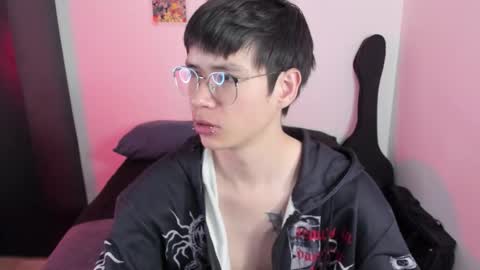 Snapshot of andy_bankai chatting on January 18, 2026, 7:01 am twx Andy twink3 online show from January 18, 2026, 7:01 am