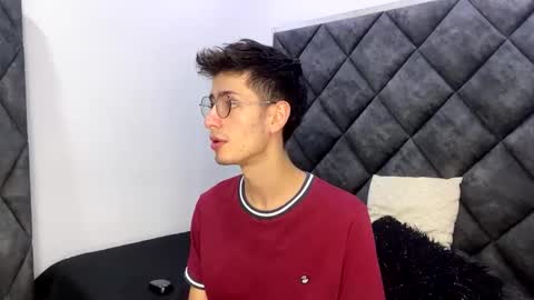 Snapshot of andy_collins__ chatting on February 16, 2025, 5:37 am andy_collins__ online show from February 16, 2025, 5:37 am