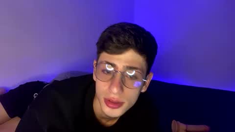 Snapshot of andy_collins__ chatting on February 28, 2025, 3:15 am andy_collins__ online show from February 28, 2025, 3:15 am