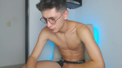 Snapshot of andy_collins__ chatting on October 27, 2025, 6:45 pm andy_collins__ online show from October 27, 2025, 6:45 pm