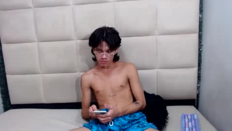 andy_dan1 online show from December 24, 2024, 6:06 pm