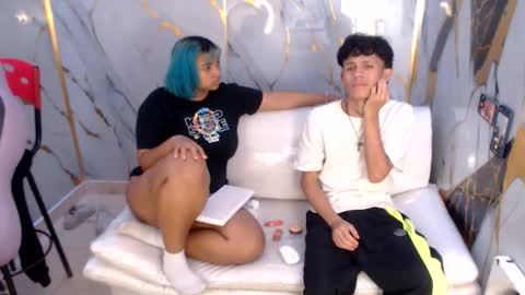 andy_dan1 online show from November 10, 2025, 3:22 pm