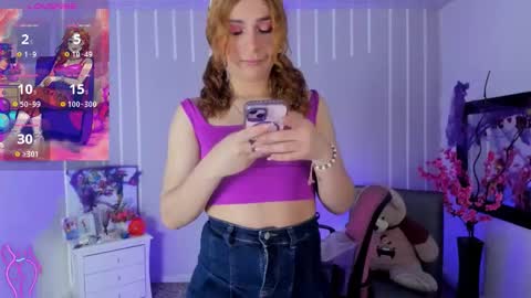 Snapshot of andy_gamboa chatting on October 22, 2025, 1:00 pm Andrea online show from October 22, 2025, 1:00 pm