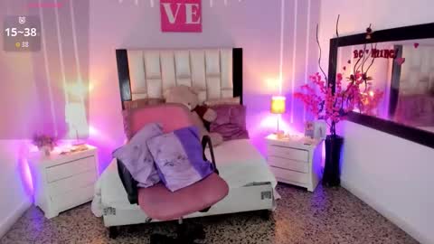 Snapshot of andy_gamboa chatting on December 2, 2025, 1:28 pm Andrea online show from December 2, 2025, 1:28 pm