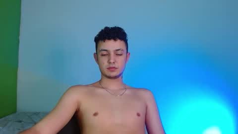 Snapshot of andy_gazmey chatting on October 30, 2025, 1:40 am andy_gazmey online show from October 30, 2025, 1:40 am