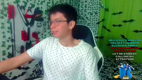 Snapshot of andy_gray01 chatting on November 8, 2025, 11:43 am Andy Gray online show from November 8, 2025, 11:43 am