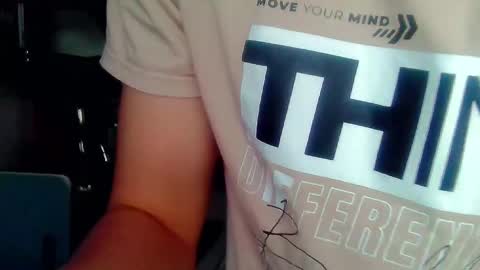 Snapshot of andy_gray01 chatting on November 26, 2025, 10:49 am Andy Gray online show from November 26, 2025, 10:49 am