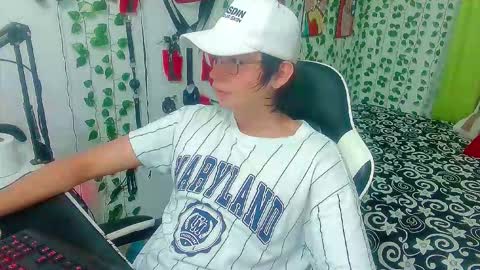 Snapshot of andy_gray01 chatting on March 25, 2026, 11:44 pm Andy Gray online show from March 25, 2026, 11:44 pm