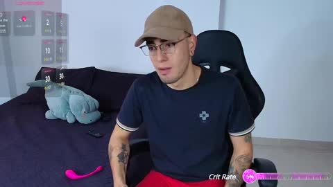 Snapshot of andy_shaaw chatting on February 19, 2025, 12:55 pm Andres online show from February 19, 2025, 12:55 pm