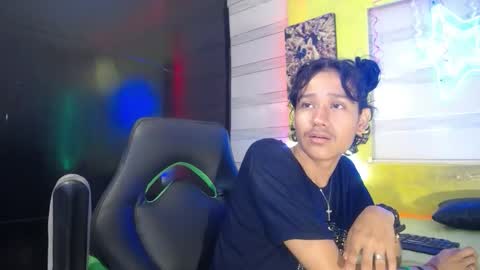 Snapshot of andy_staar18 chatting on October 24, 2025, 11:06 am andy online show from October 24, 2025, 11:06 am